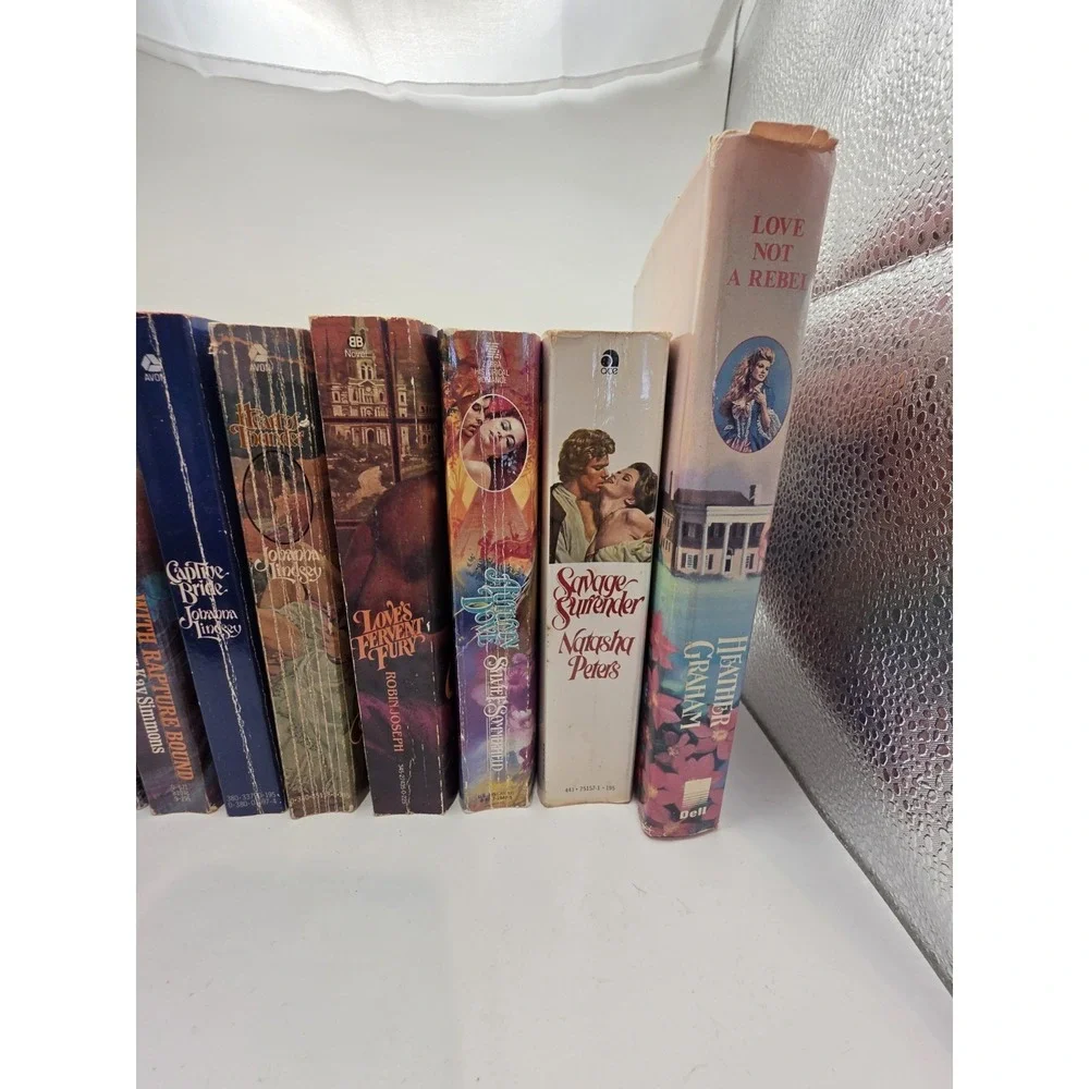 Lot Of 13 Vintage Romance Harlequinn Johanna Lindsey Sylvie Sommerfield